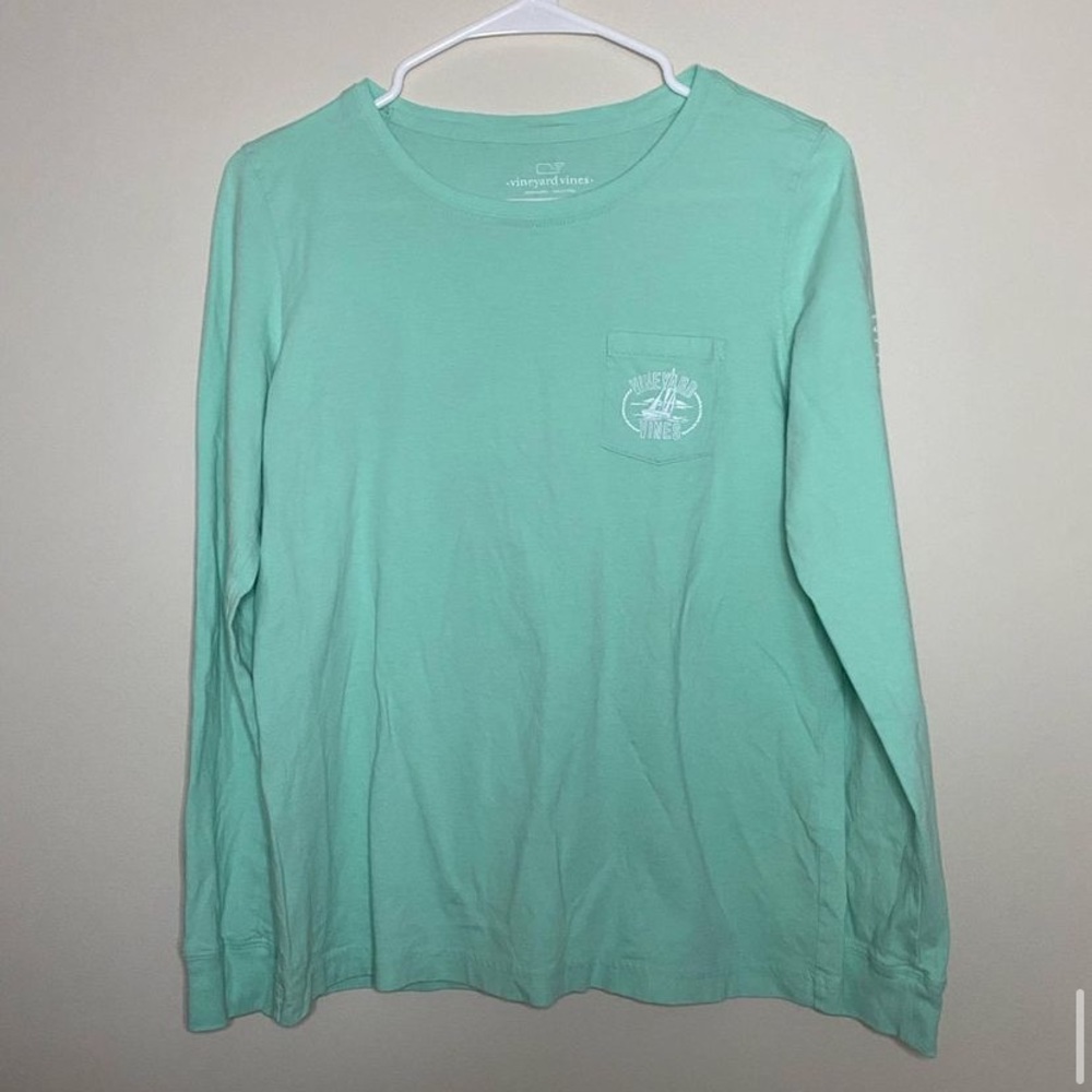 Vineyard vines shirt